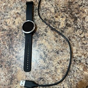 Garmin Vivoactive 3 with USB Charger